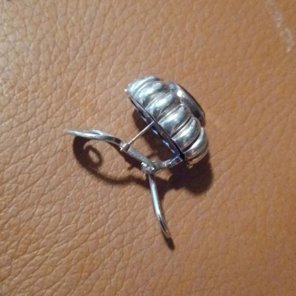 🌹Caviar Earrings 925 750 with blue topaz.  Has gold accents - Picture 6 of 6